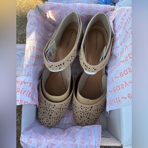 Easy Spirit Women's Tan Cindie Heels